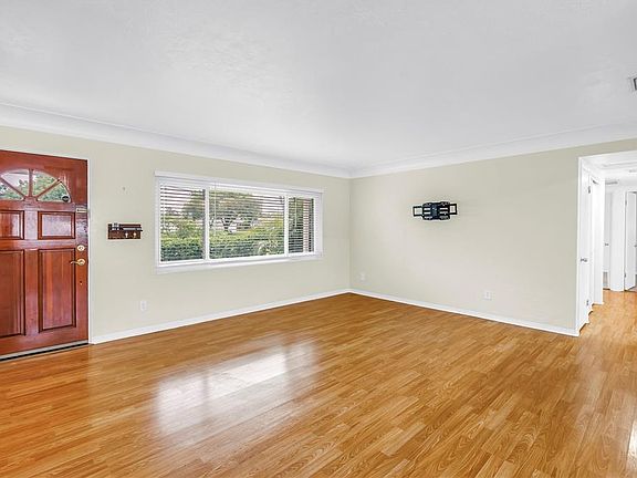 5th image of 6195 28TH AVENUE N