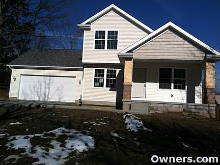 2nd image of 527 Fairchild Ave