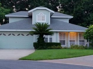 571 Canterbury Ct, Mount Dora, FL 32757