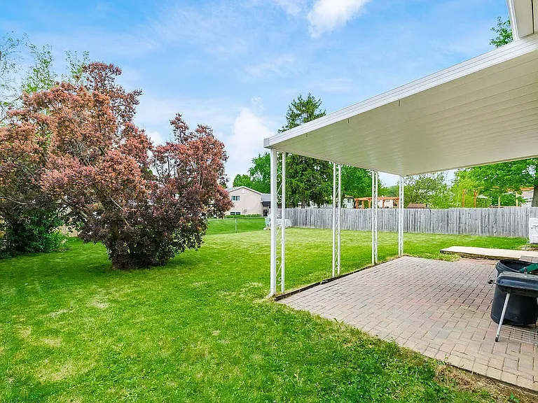 5912 Starcrest Dr — Photo 21
