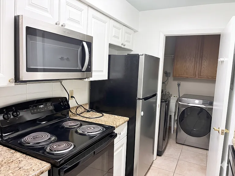 3028 Parkway Blvd #108 — Photo 8