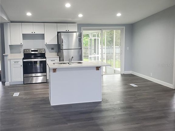 3rd image of 1075 Mary Frances Dr