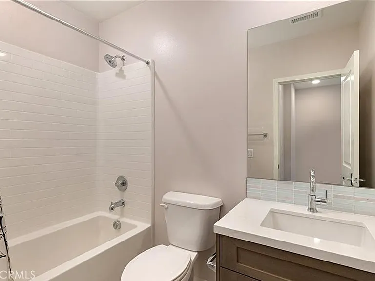 326 Doheny Way — Photo 16