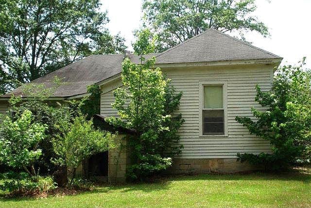 2nd image of 731 County Road 303