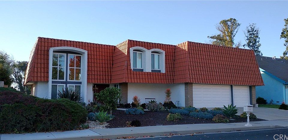 1st image of 2619 Lorencita Dr