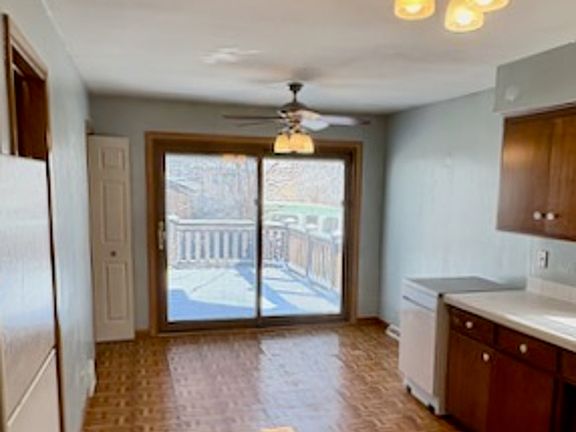5th image of 2832 W 98th Pl