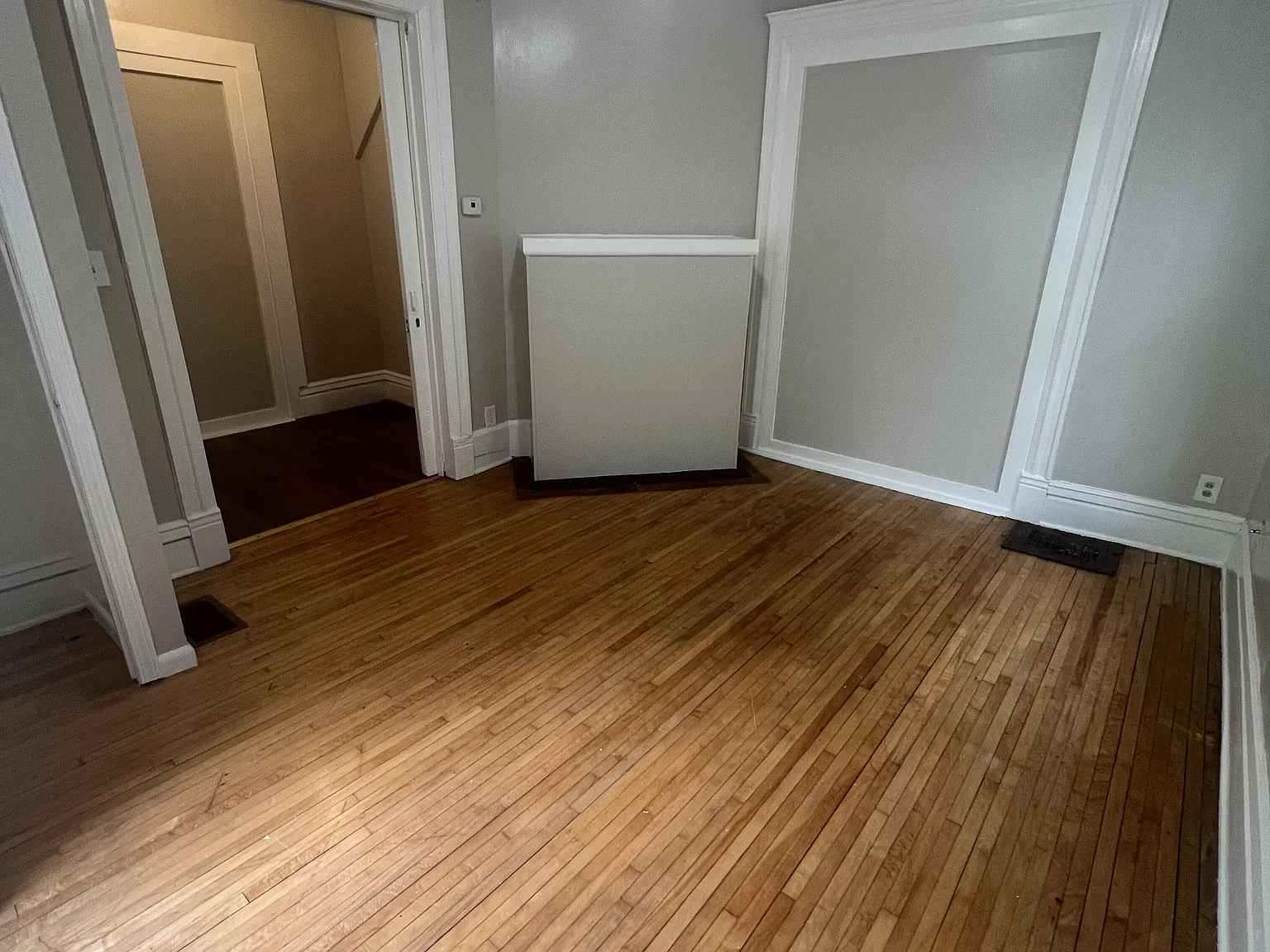 1091 Bush Ave. - Unit 1 — Photo 2