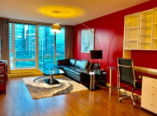 788 Hamilton St #2207, Vancouver, BC V6B0E9