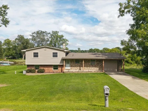 9315 Kingsley Dr, Onsted, MI 49265