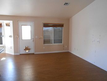 5th image of 8029 Divernon Ave