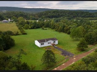 305 N River Run Blvd, Delray, WV 26714