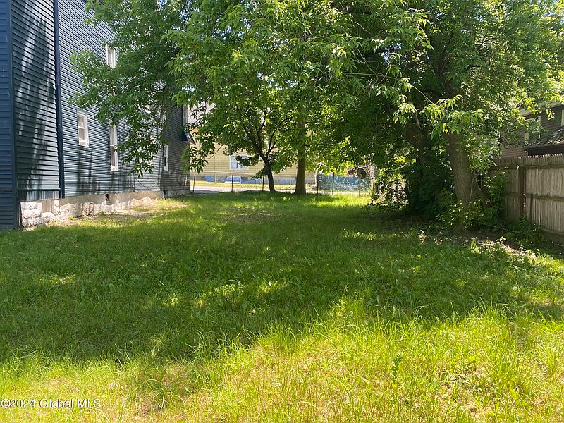 5th image of 1502 3rd Avenue