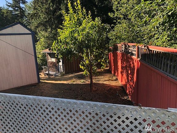 5th image of 15602 94th Avenue Ct E