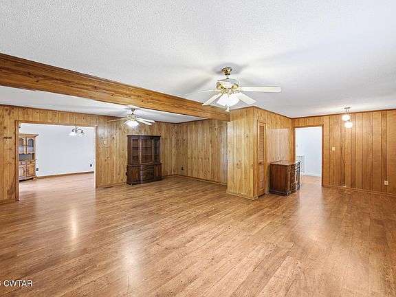 3rd image of 2225 Sand Ridge Rd
