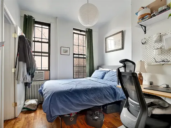 594 Driggs Avenue image 1 of 6