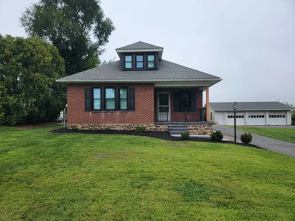 4098 Division Hwy