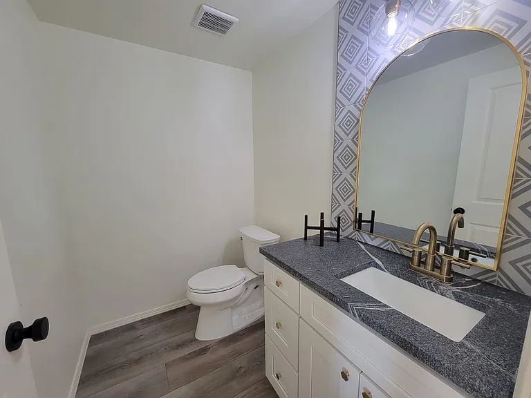 1202 N Mystic Dr — Photo 7