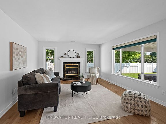 5th image of 9 Mary Hill Cres