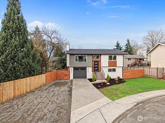 2nd image of 5055 33rd Court NE