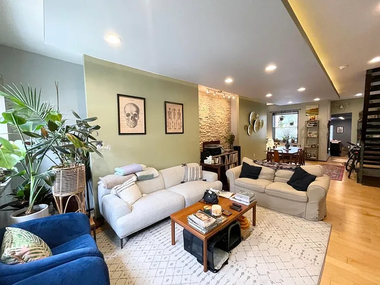 907 N 5th St #O1 — Photo 3