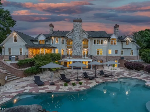 2257 Brookside Dr, Martinsville, NJ 08836