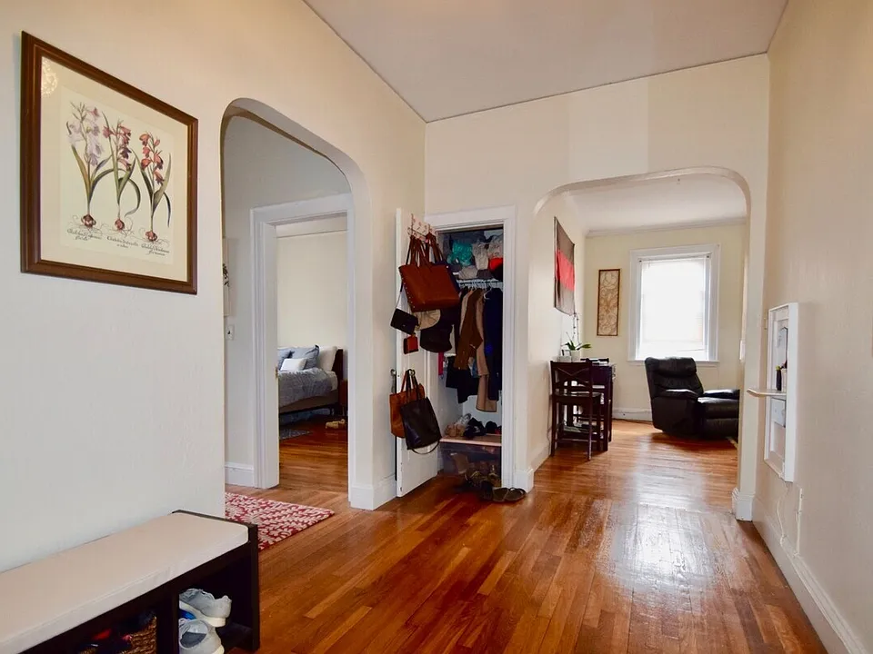 2043-2045 Commonwealth Ave #3