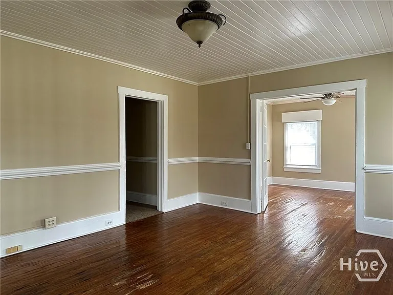 108 N College St — Photo 16
