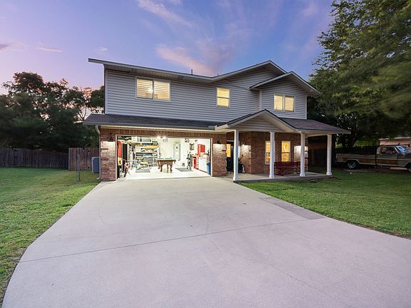 3rd image of 336 Timbercreek Ct