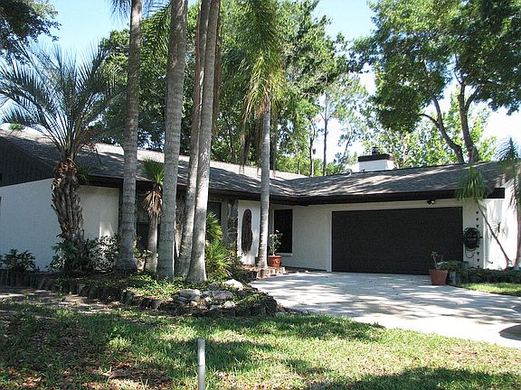3rd image of 3915 Blooming Hill Ln