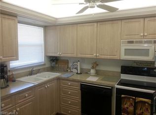 45 High Point Cir S APT 109, Naples, FL 34103