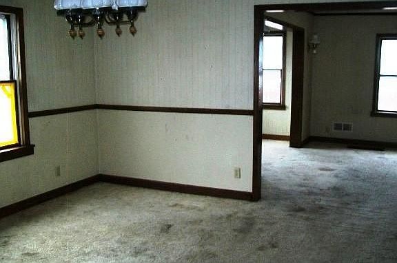 4th image of 559 Minnehaha Ave E