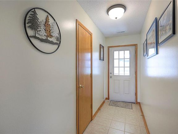 3rd image of 702 Twilight Ct