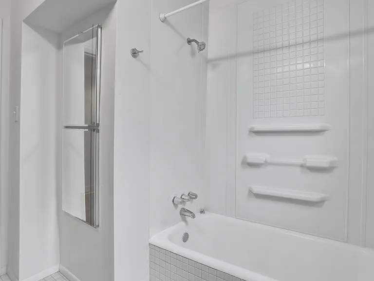 3218 W Santiago St — Photo 6