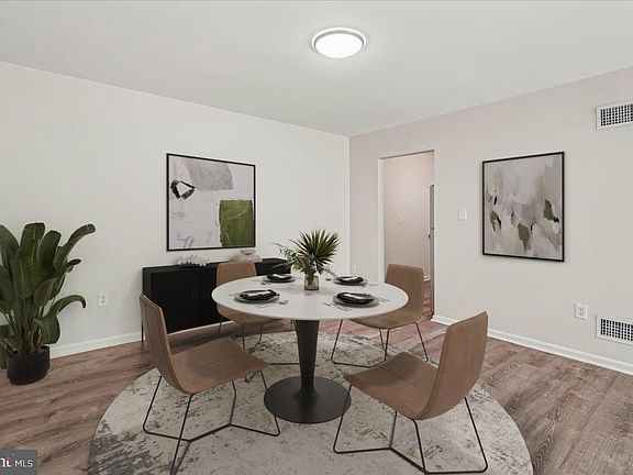 5th image of 1891 Addison Rd S