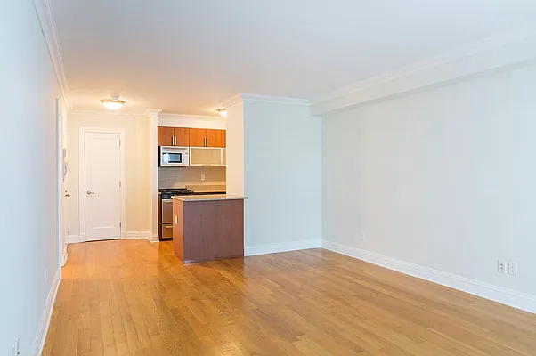 Rented by A&E Real Estate Management | media 9