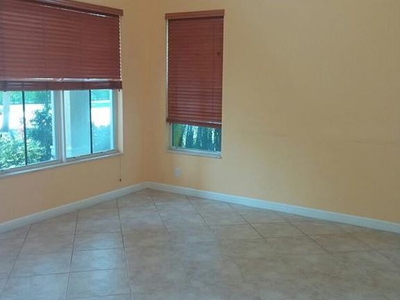 4th image of 5460 SW 104th Ter