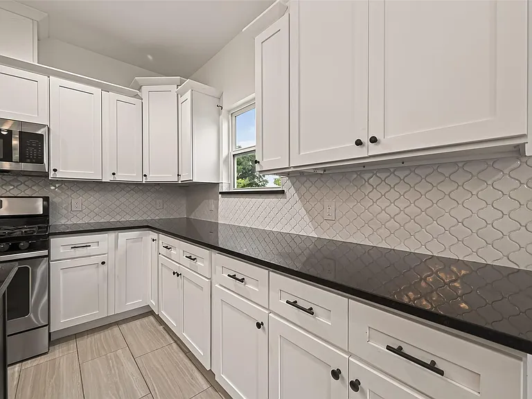 1343 Alpha Ln — Photo 18