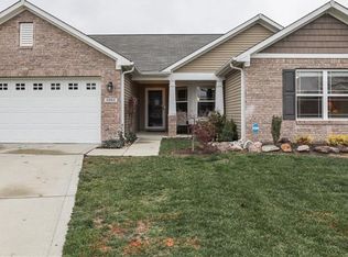 5982 W Haywood Ct, Greenwood, IN 46142