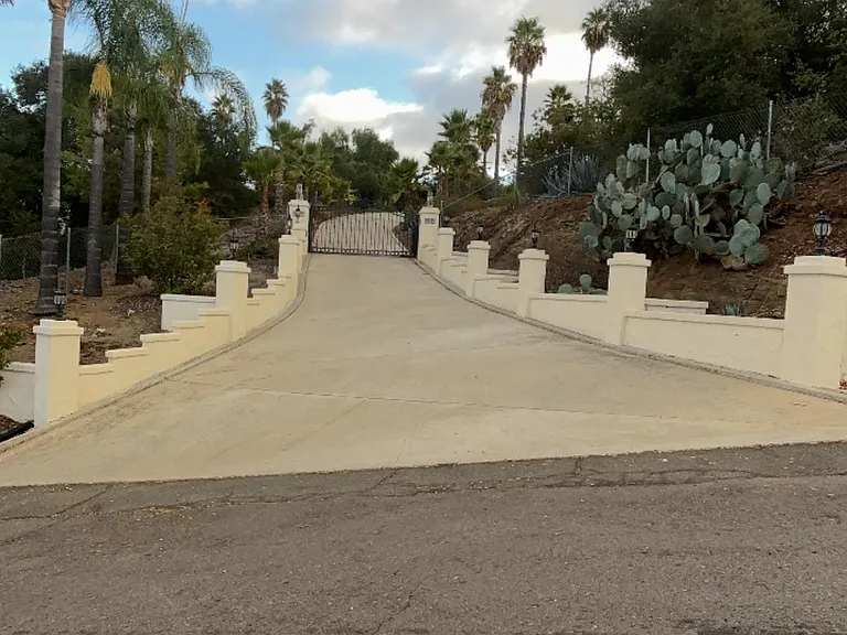 9747 Canyon Country Ln #B — Photo 10