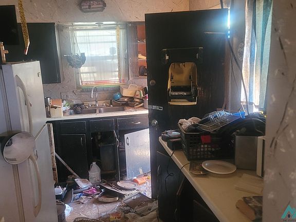 2nd image of 1309 Dona Ave