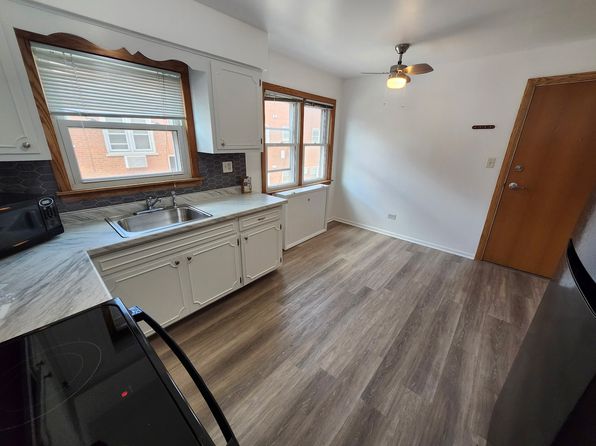 9452 Maple Dr APT 1A