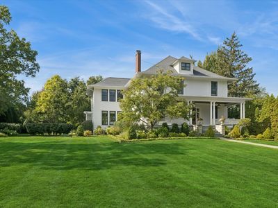 (Undisclosed Address), Hinsdale, IL, 60521