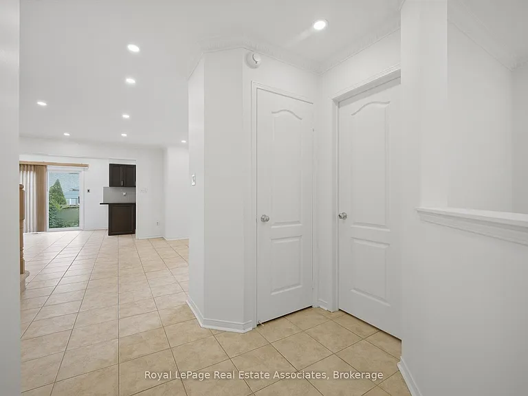 70 Echoridge Dr — Photo 10