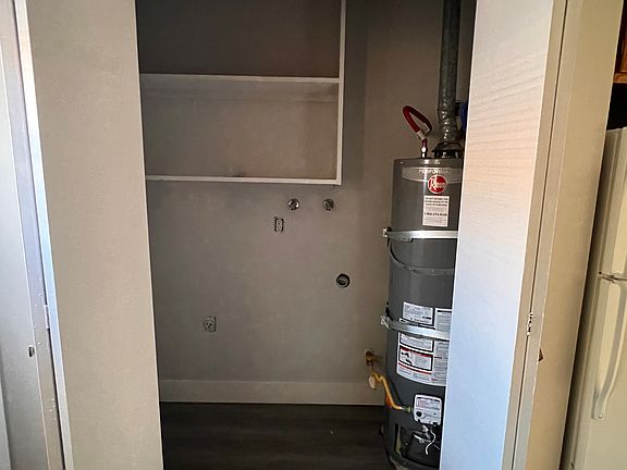 5th image of 5444 N Del Mar Ave APT 107