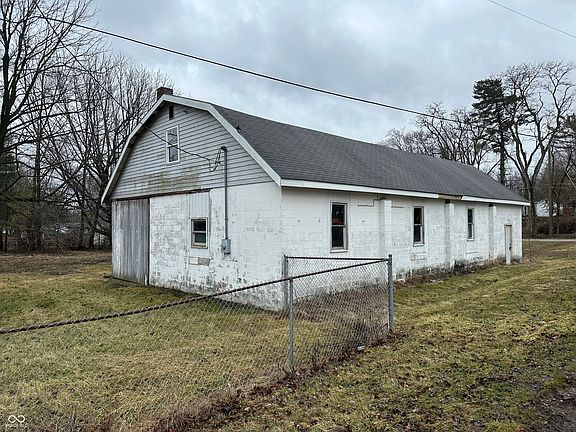 5th image of 127 Scearce Ave