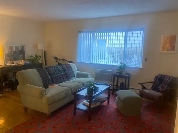 90 Ellery St #14, Cambridge, MA 02138