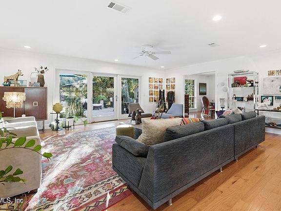 5th image of 6936 LA LOMA Drive