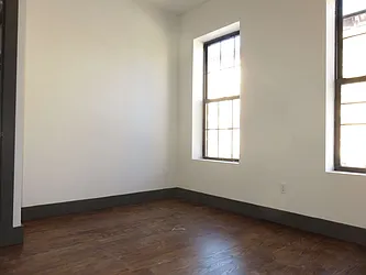 Rented by Rennit Inc.