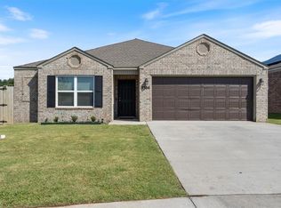 5366 Sugarloaf Ave, Springdale, AR 72764