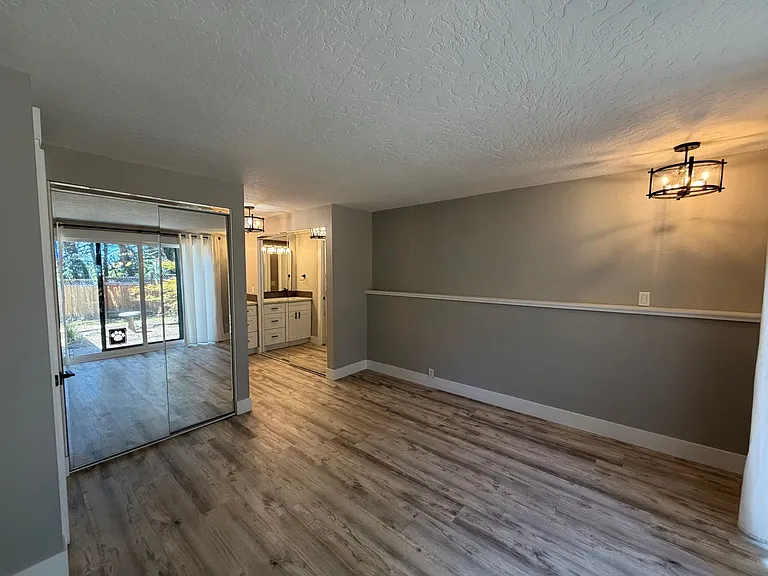 3823 Wilshire Ln — Photo 18